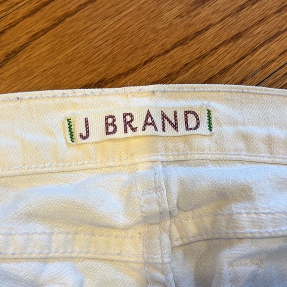 J Brand Woman’s White Jeans Size 24 - Picture 4 of 8
